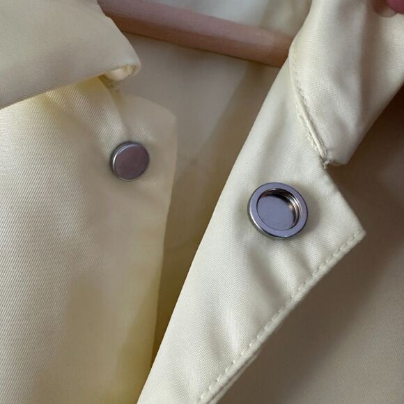 Fear of God Essentials Kids Sz 10 Short-Sleeve Nylon Shirt Jacket Canary Yellow - Picture 6 of 11